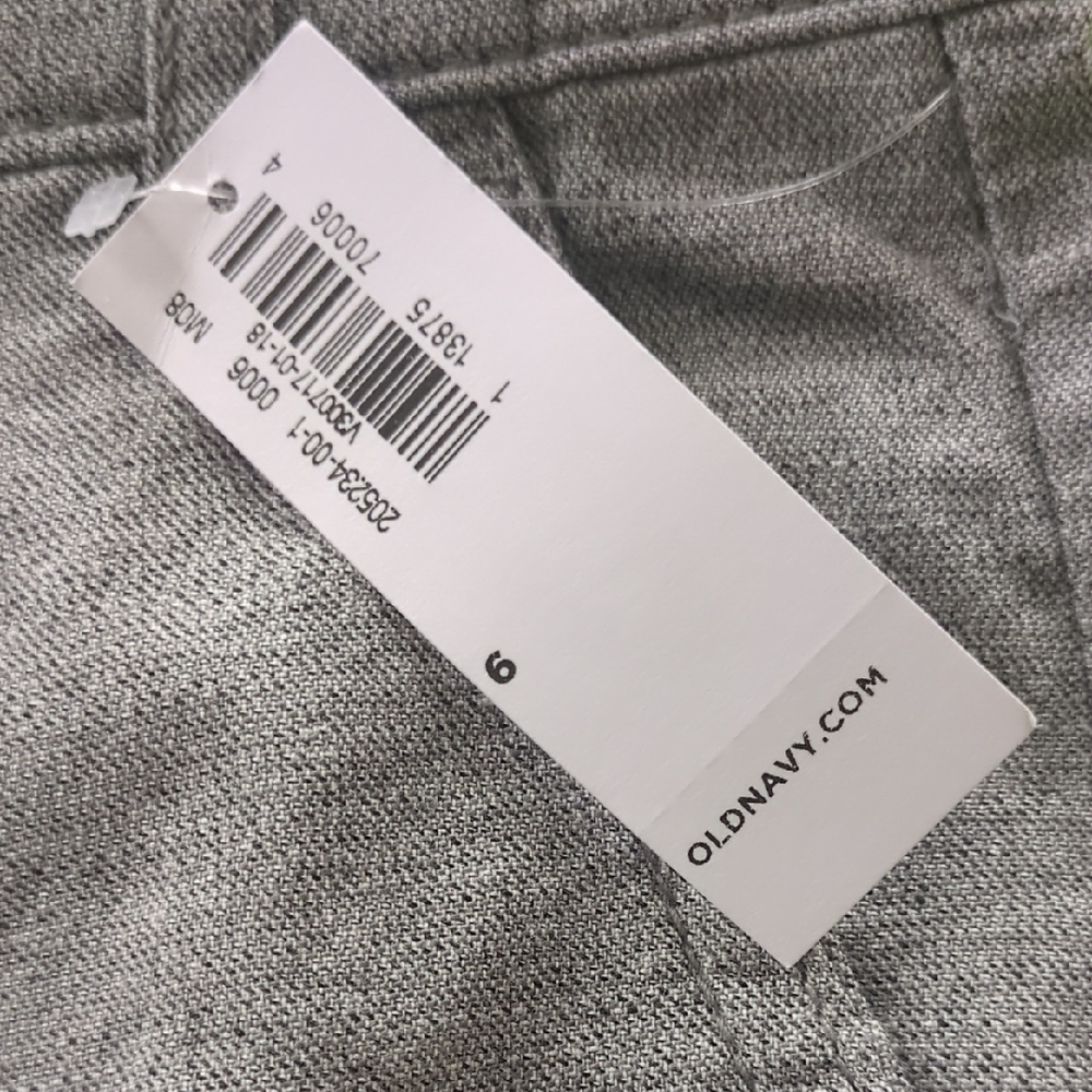 Old Navy Gray Flat Front Casual Shorts - Picture 2 of 5